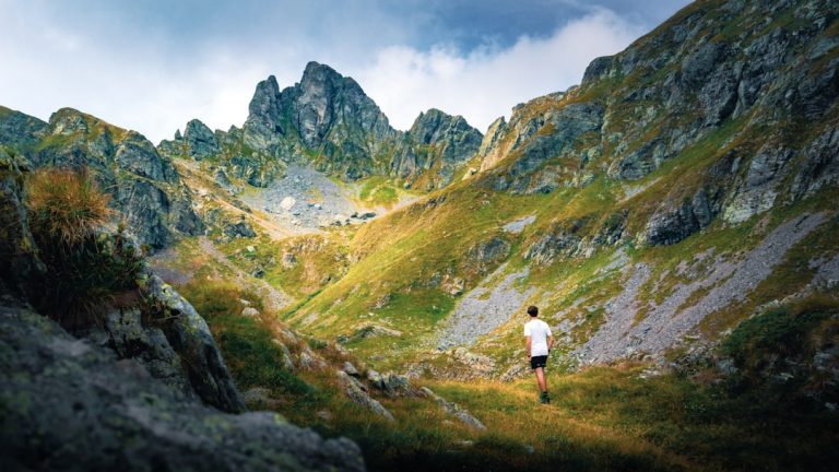 The Art of Solo Travel: Embracing the Unknown